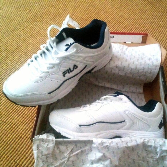 Memory Foam Fila Sportland: Wide (4E).  Lightweight. New main image 5